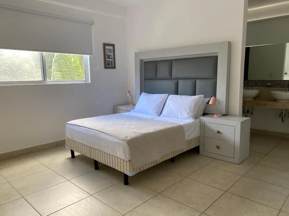 Liverte Armonia 102 Cancun Apartment
