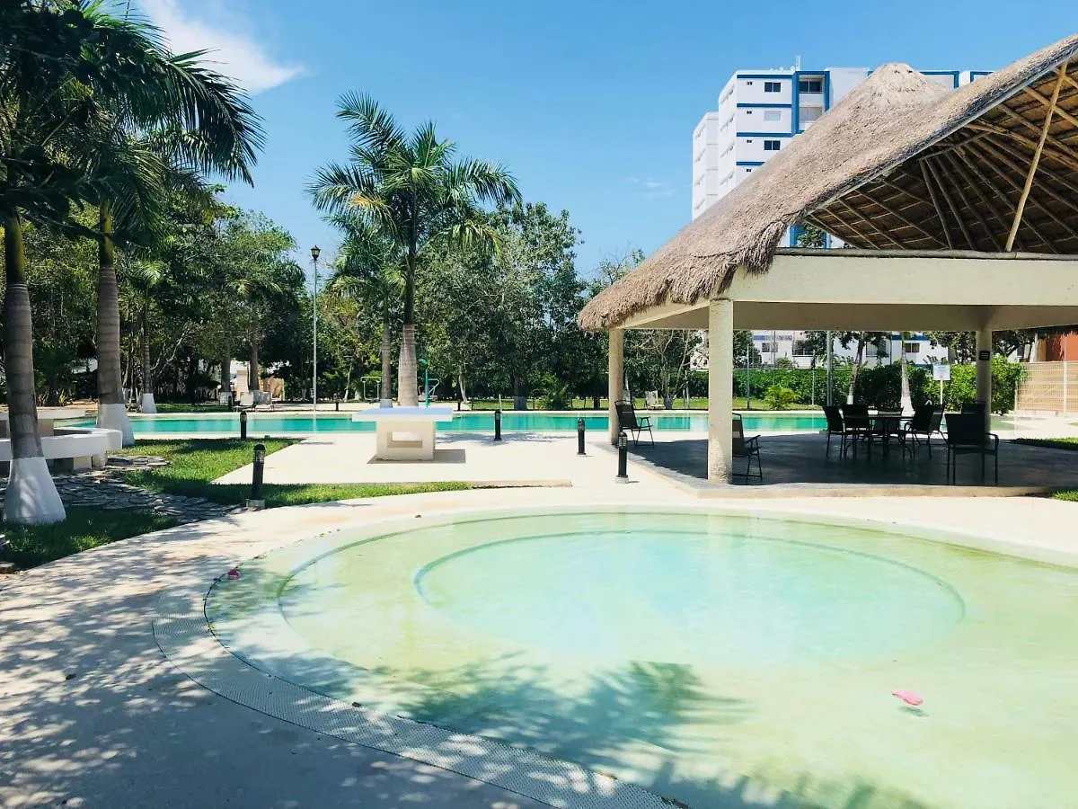 Liverte Armonia 102 Cancun 0*,  Mexico